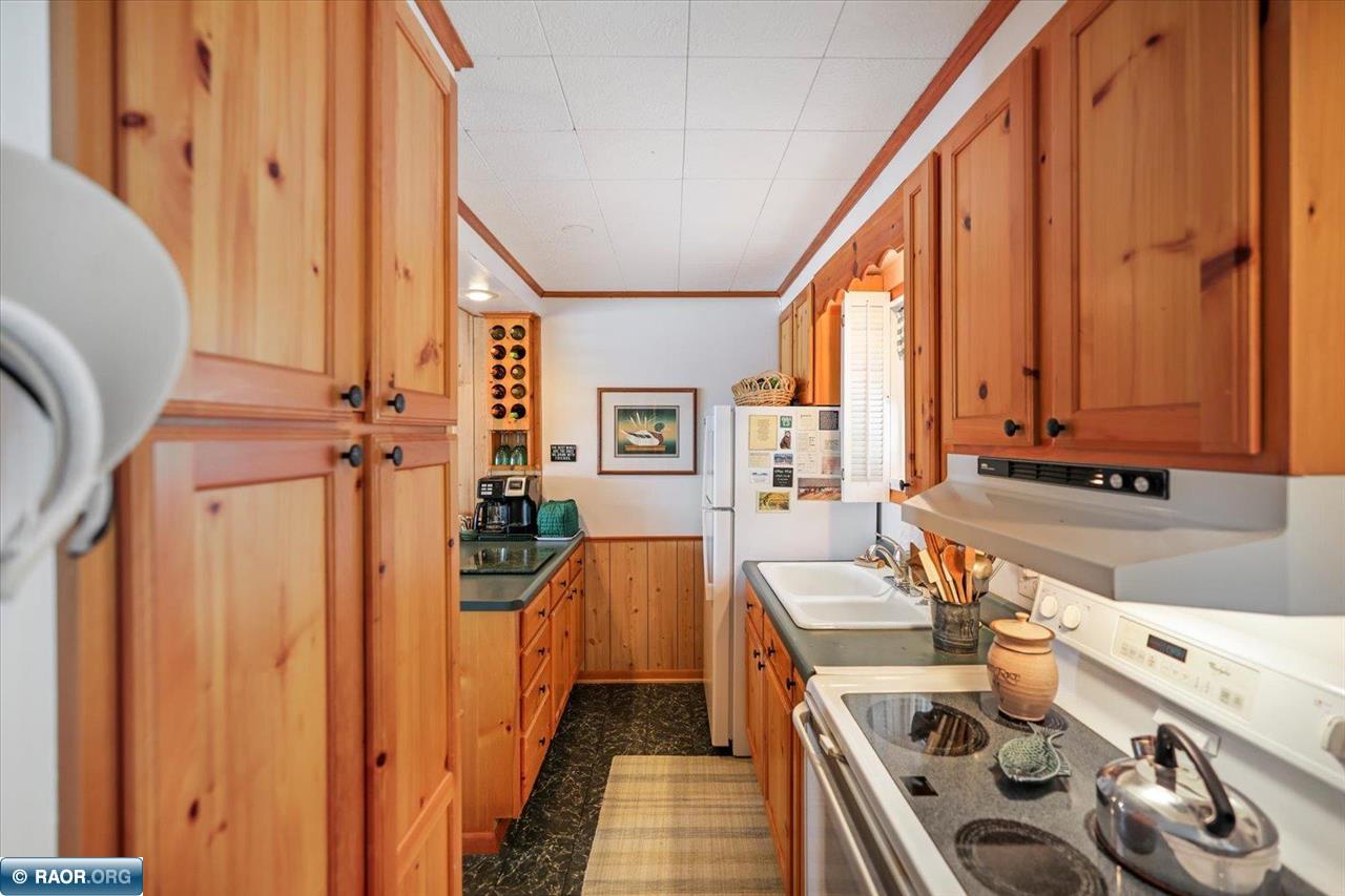 4431 Cedarock