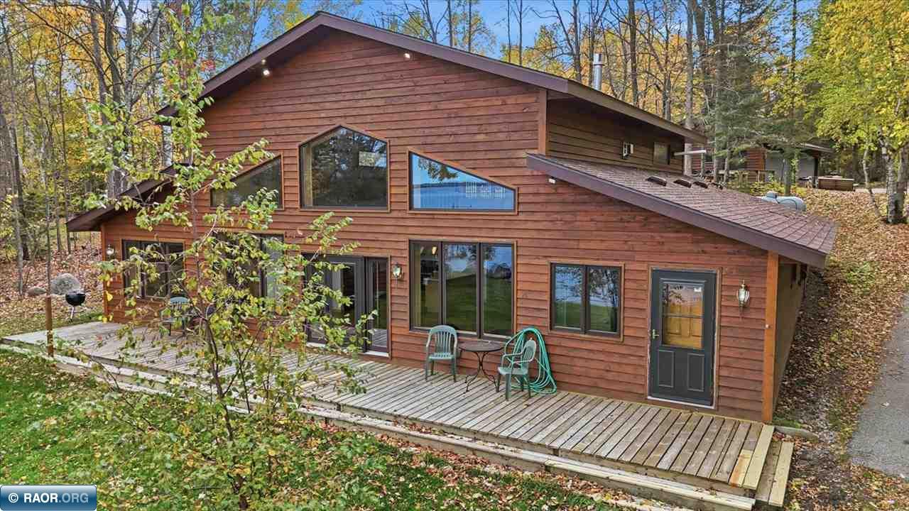 1807 Everett Bay Road