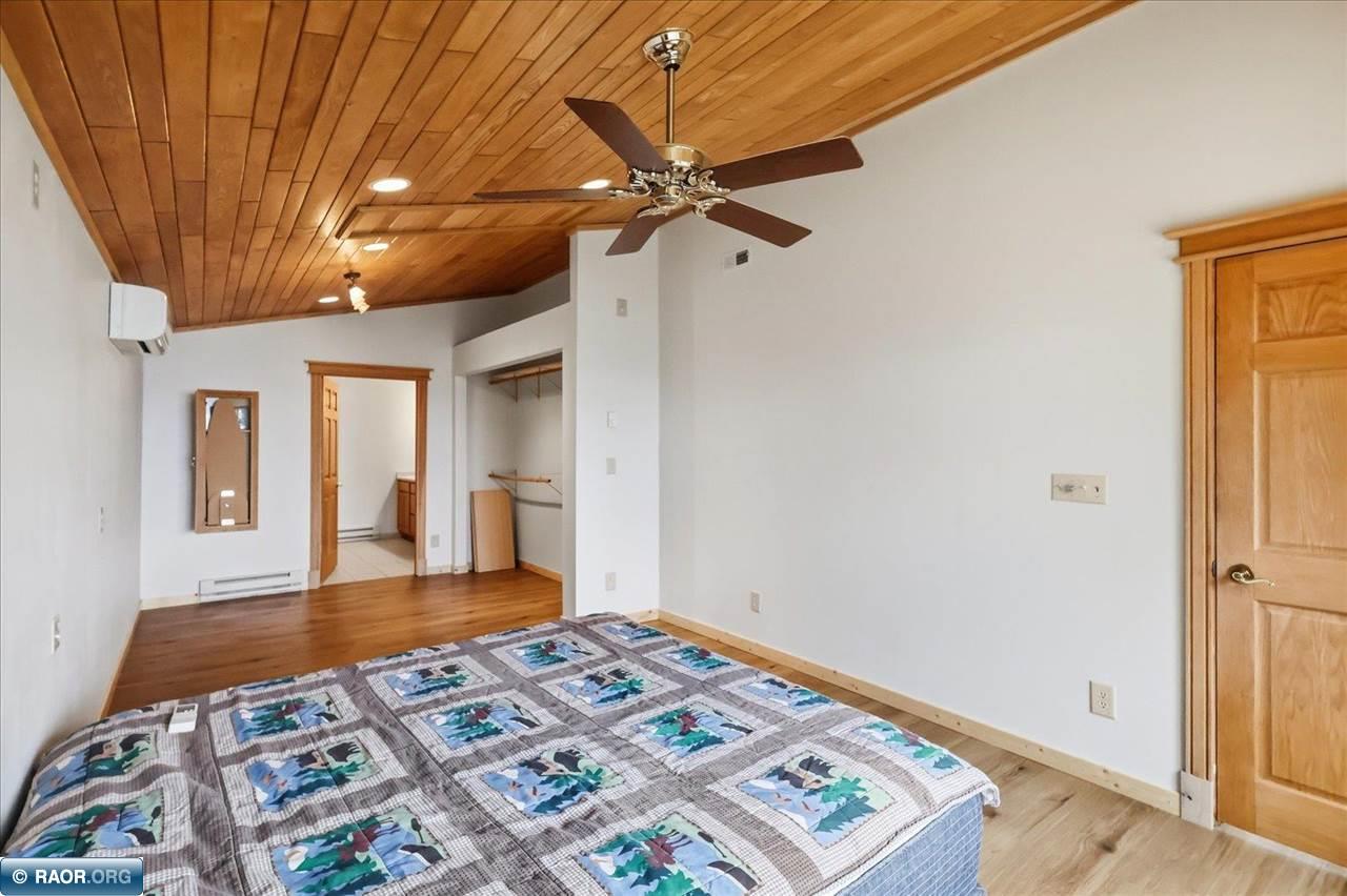 1807 Everett Bay Road
