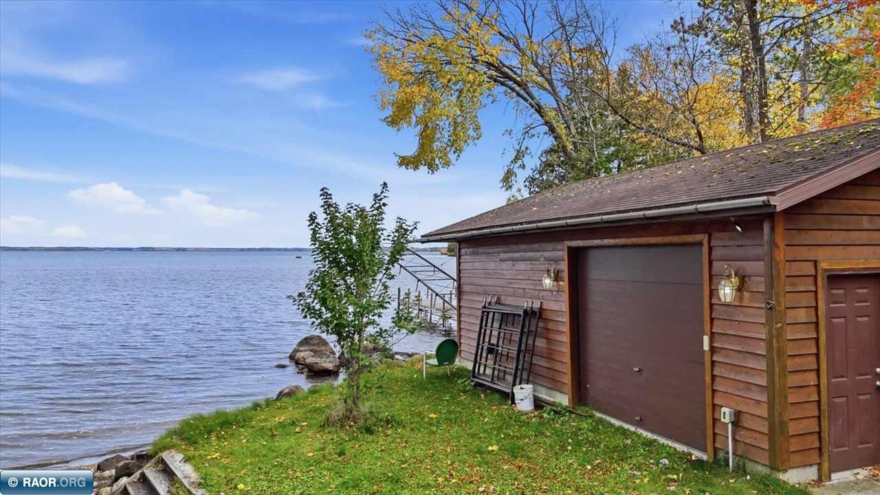 1807 Everett Bay Road