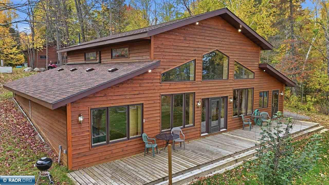 1807 Everett Bay Road