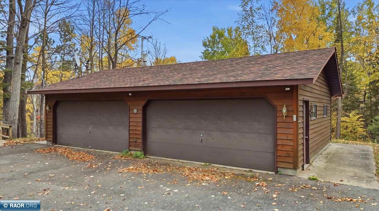 1807 Everett Bay Road