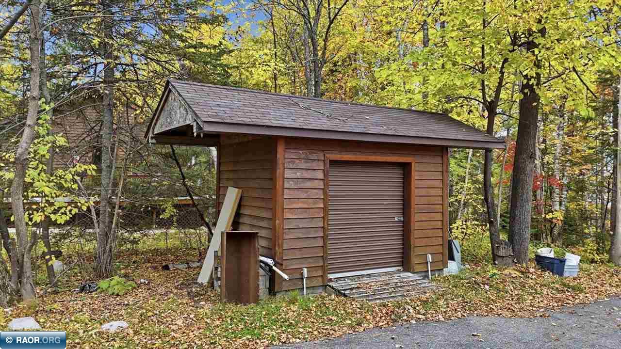 1807 Everett Bay Road