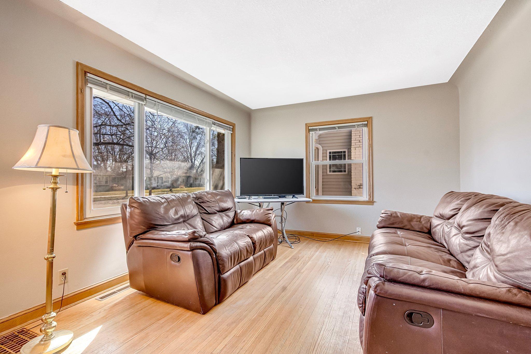 4060 Toledo Avenue S