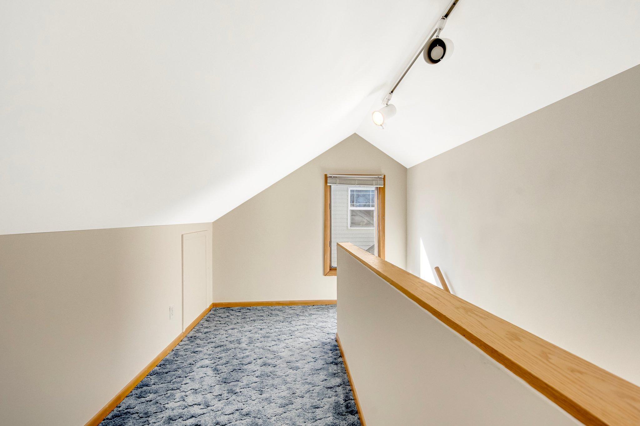 4060 Toledo Avenue S