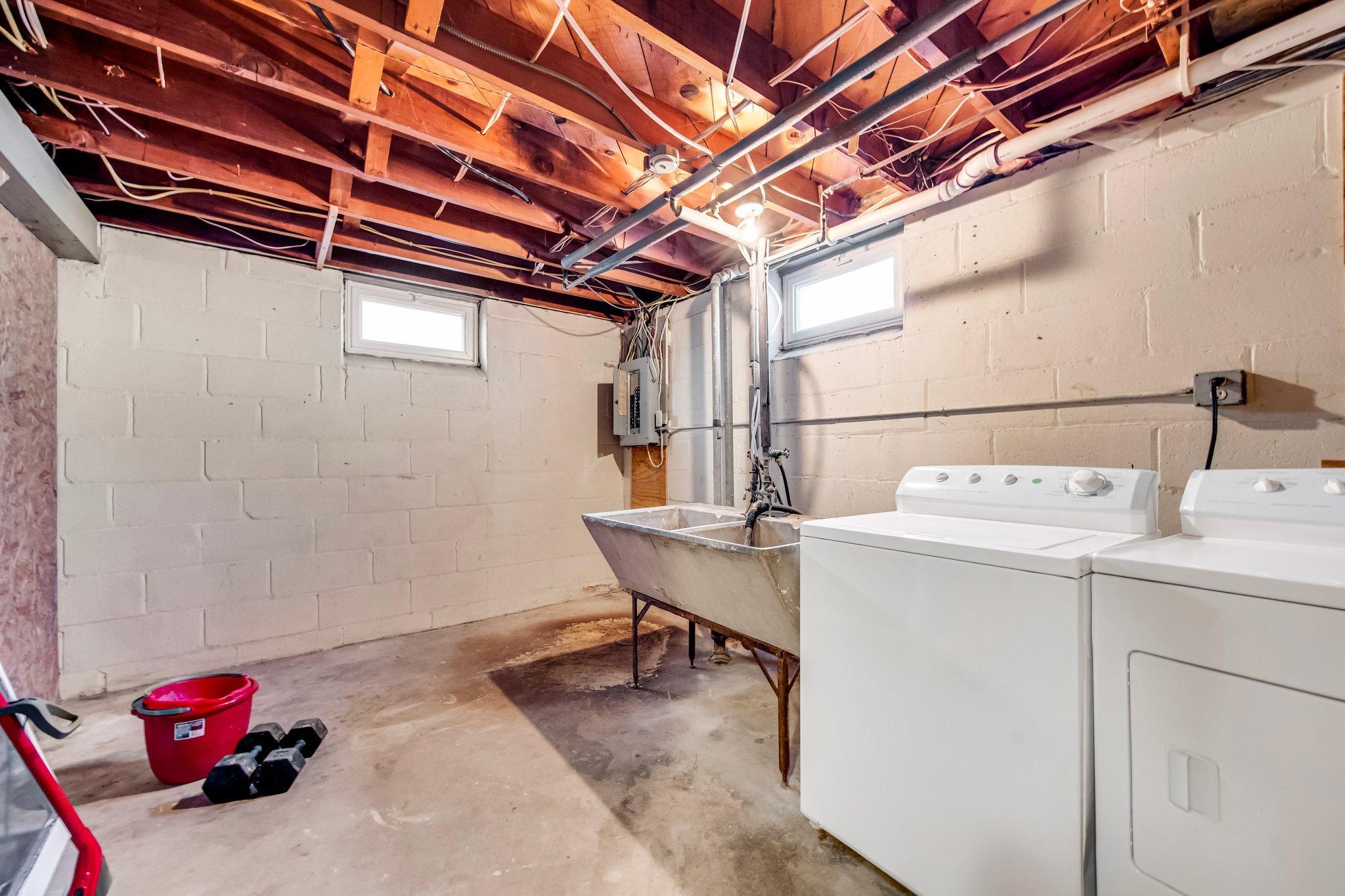 4060 Toledo Avenue S