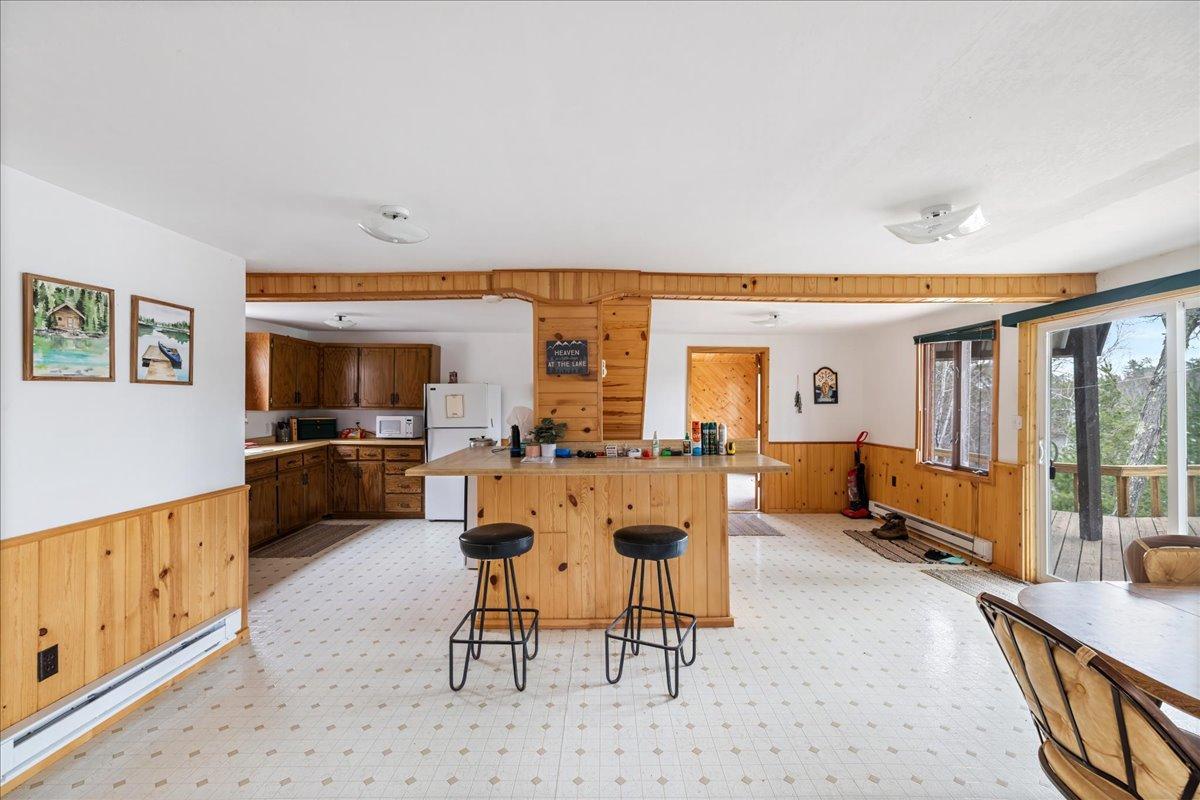 7185 N Oak Narrows Shore