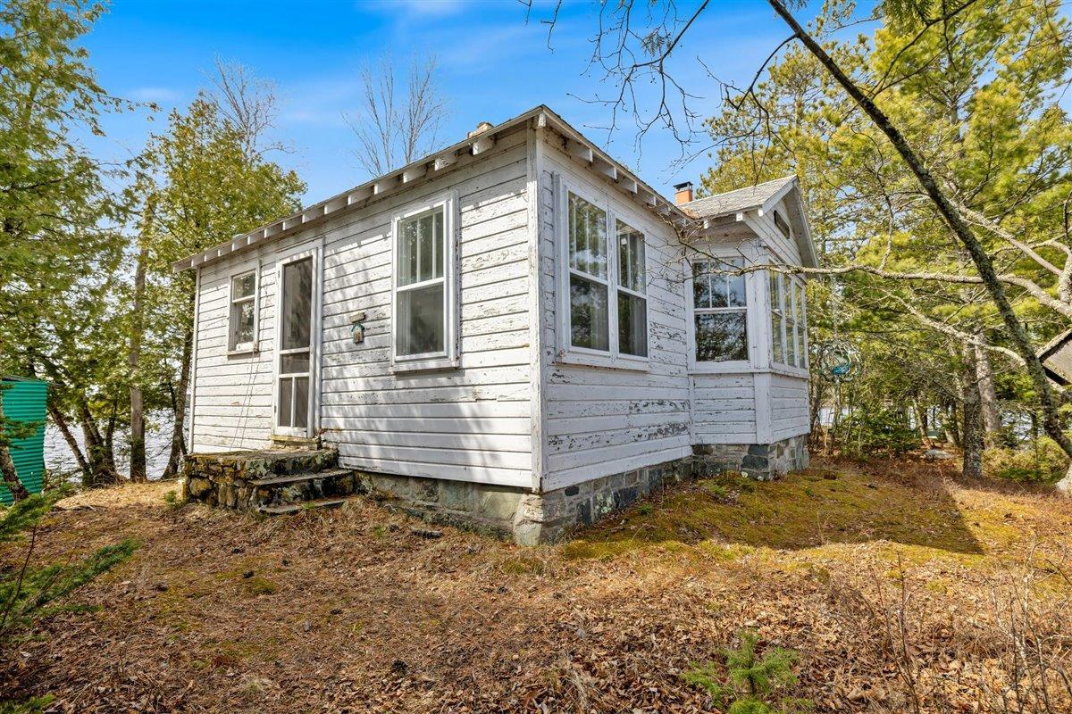 94200 Coughlan Island