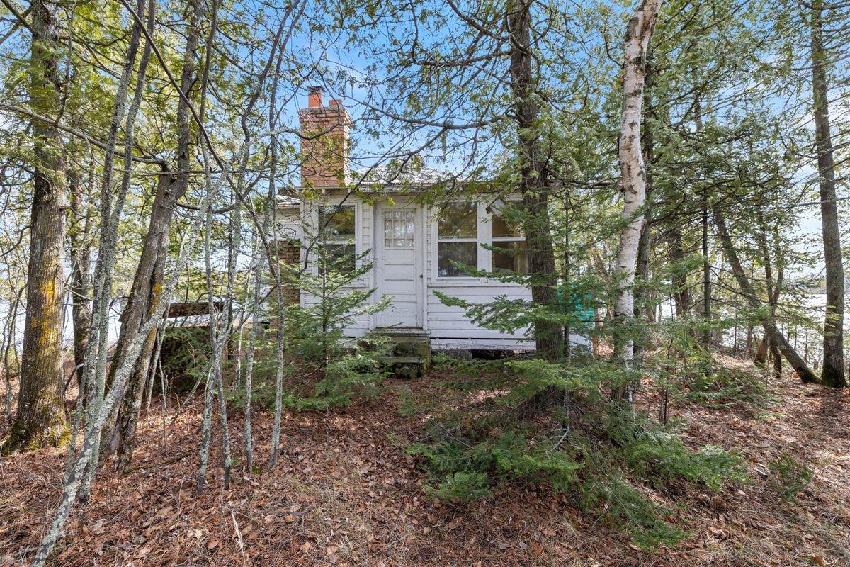 94200 Coughlan Island