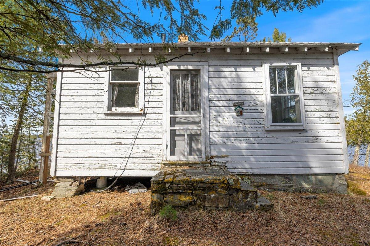 94200 Coughlan Island