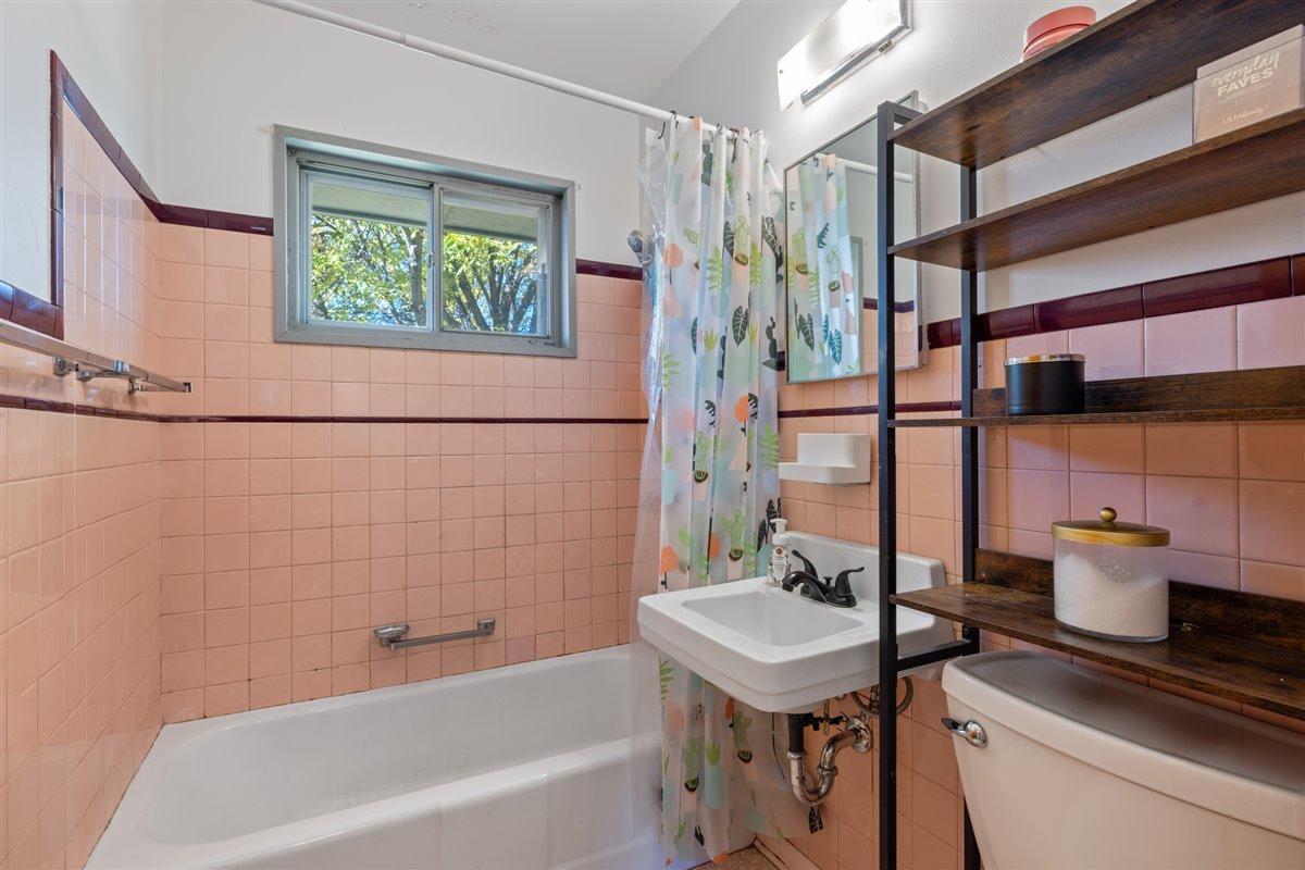 601 Dorchester Drive