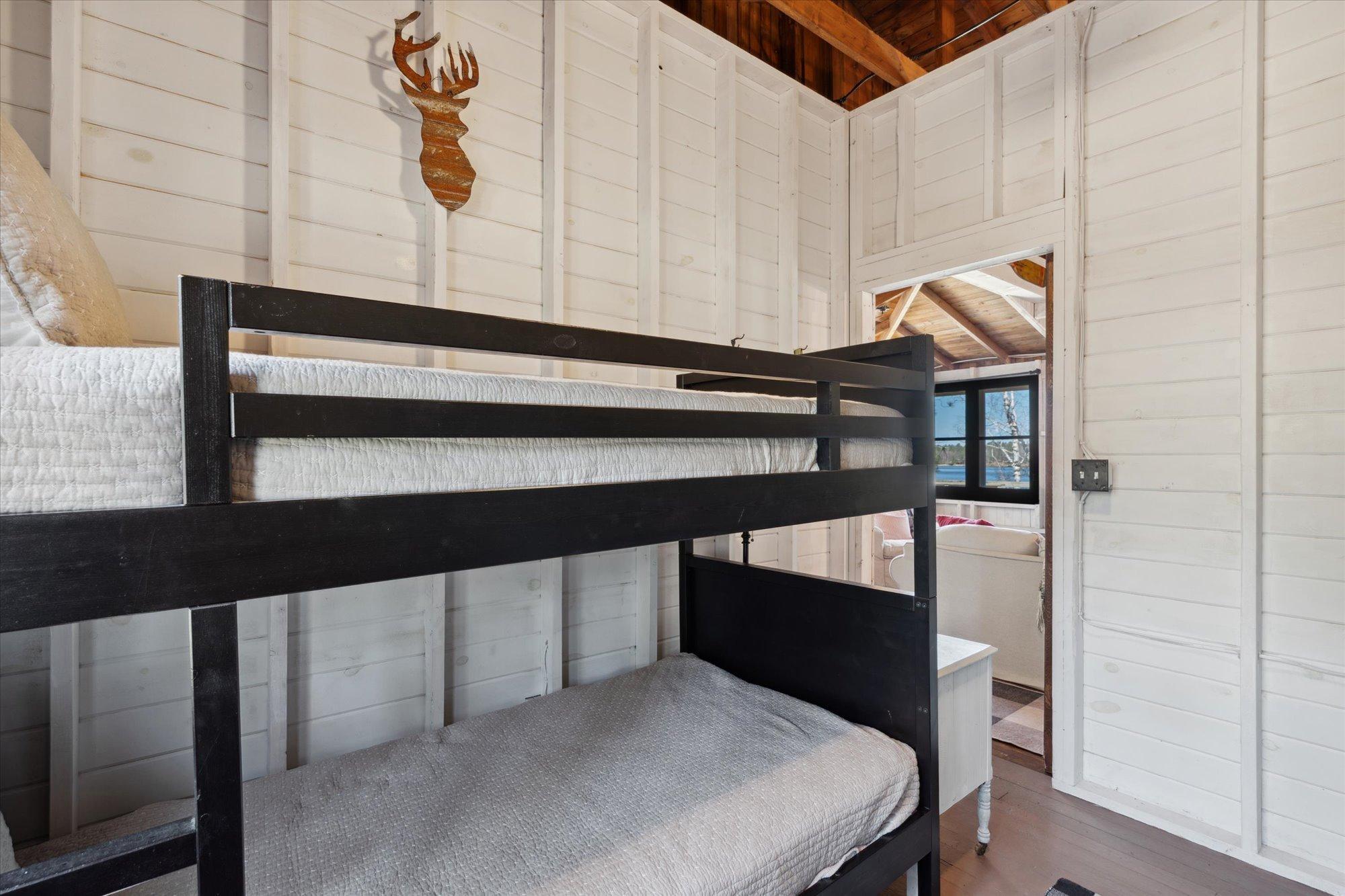 36983 Bonnie Lakes Lane