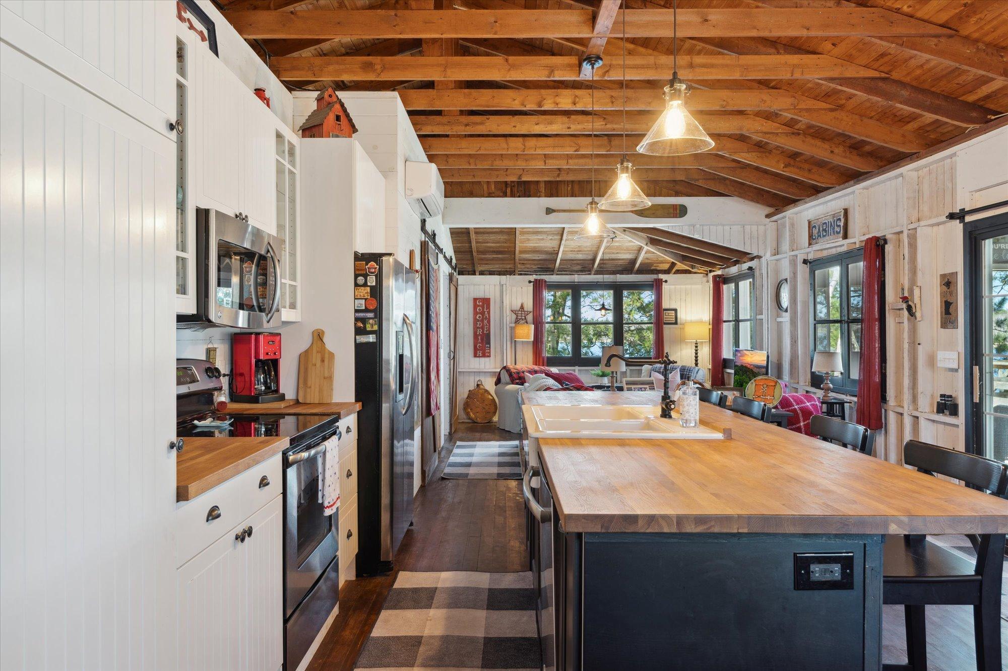 36983 Bonnie Lakes Lane