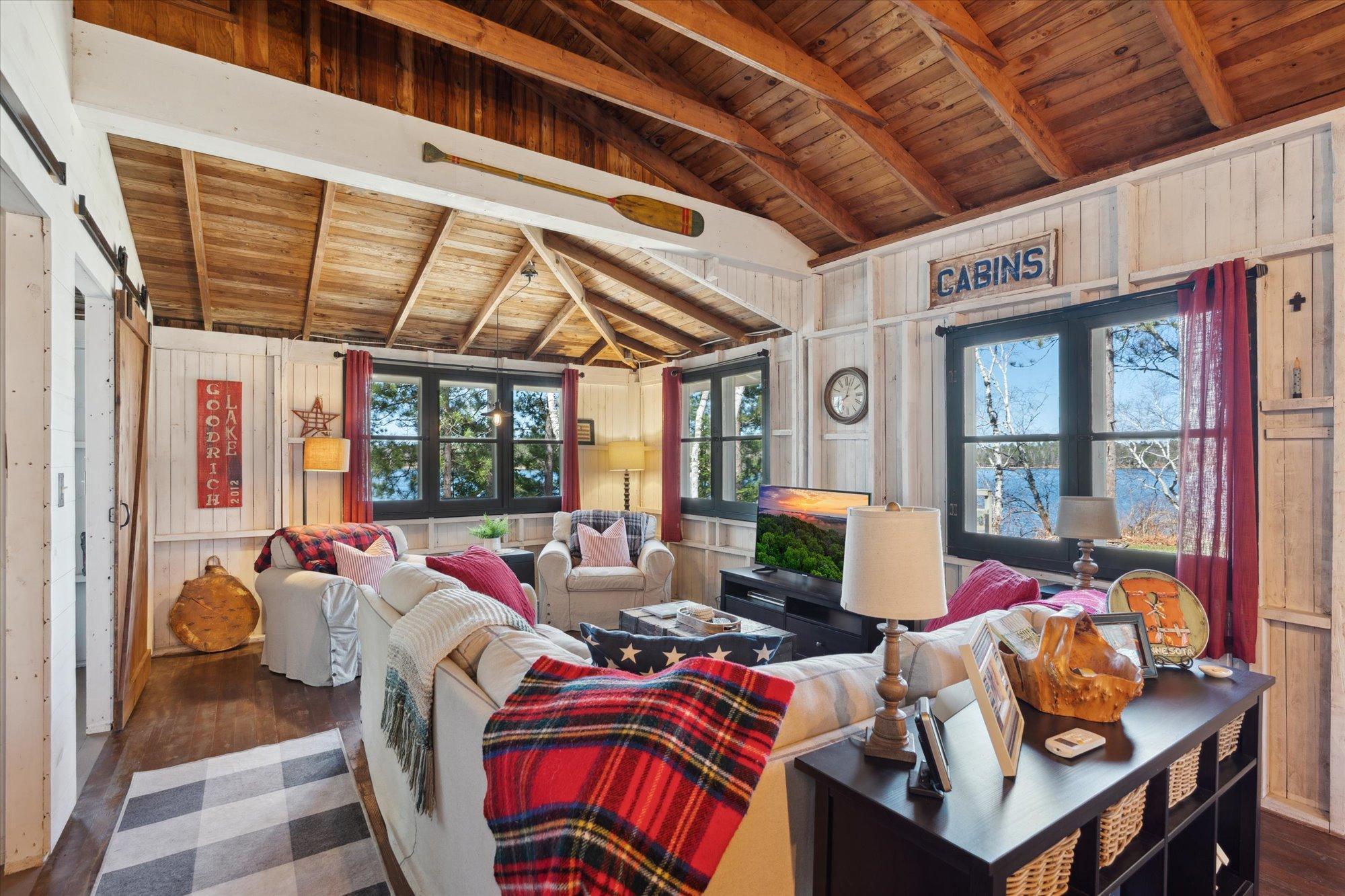 36983 Bonnie Lakes Lane