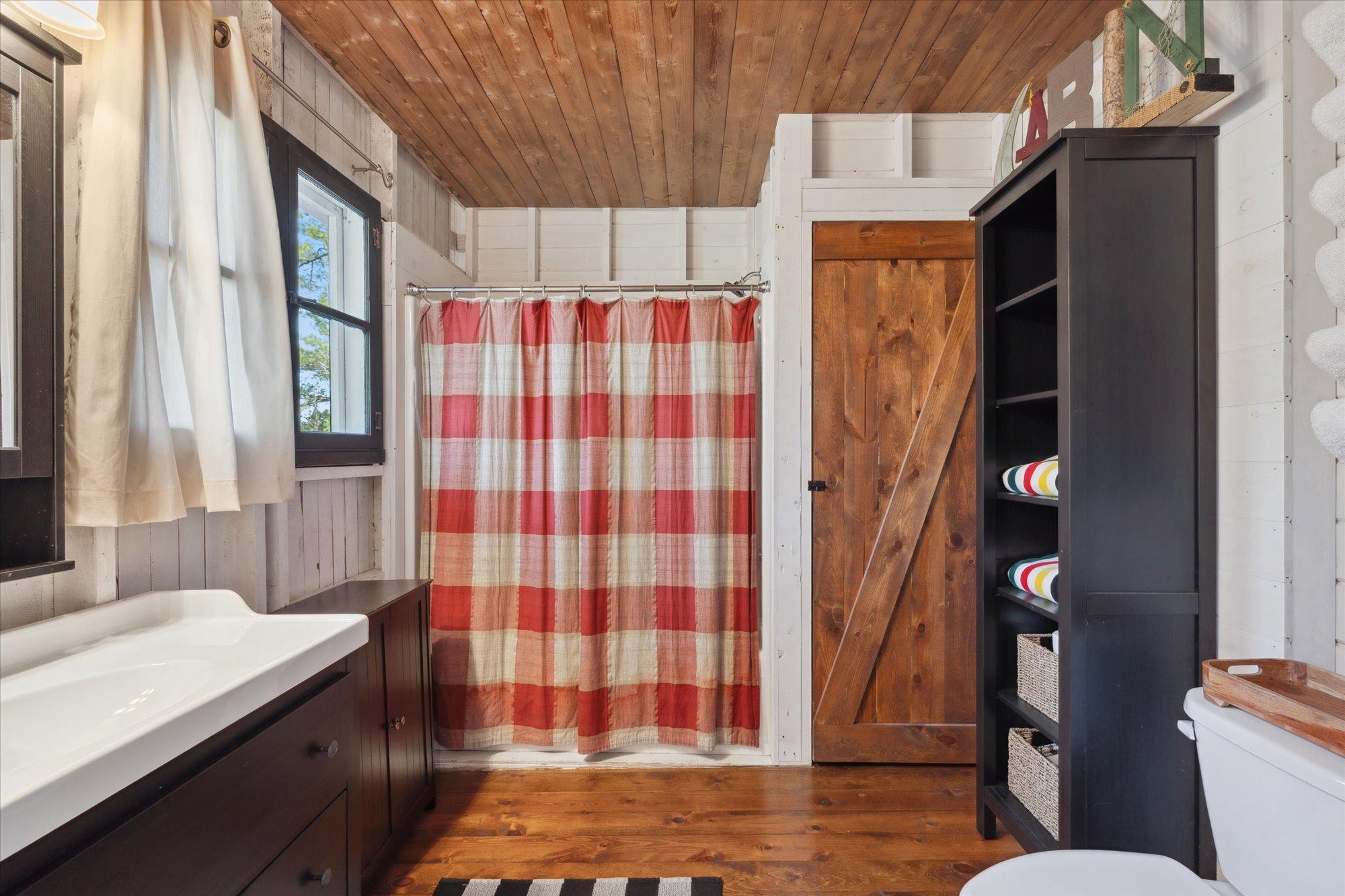 36983 Bonnie Lakes Lane