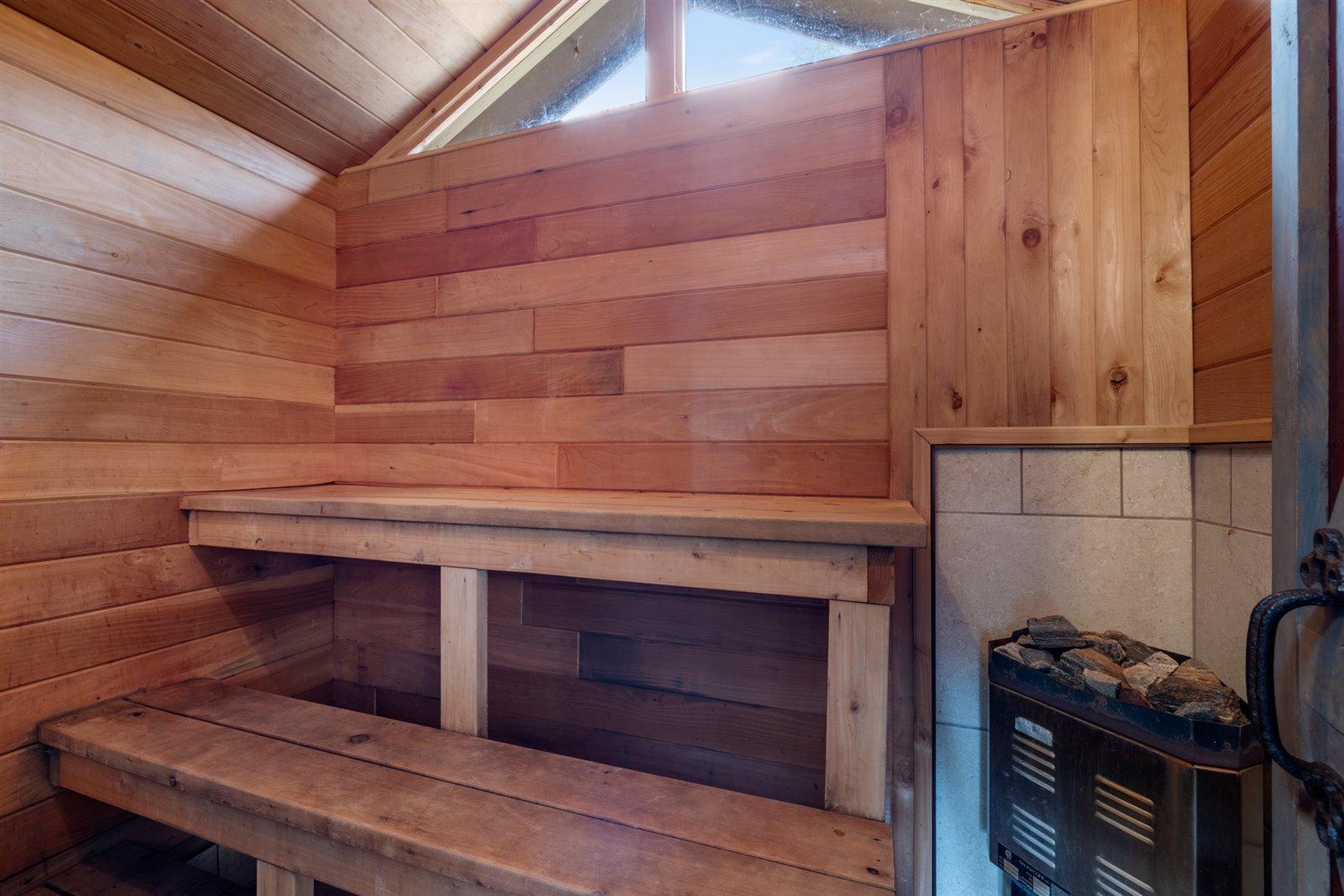 2528 Center Island Road