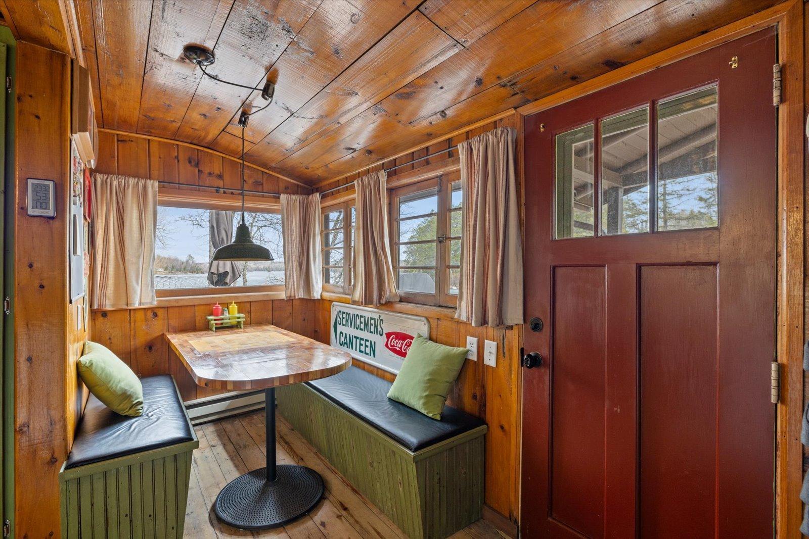 2528 Center Island Road