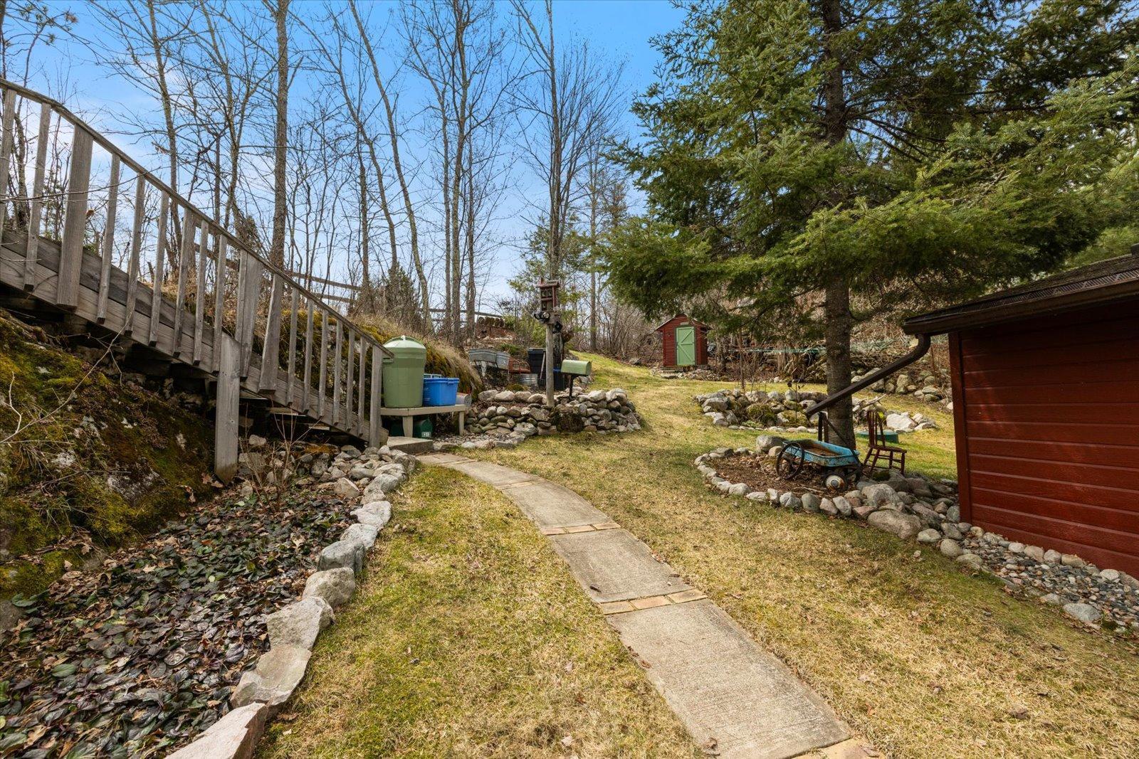 2528 Center Island Road