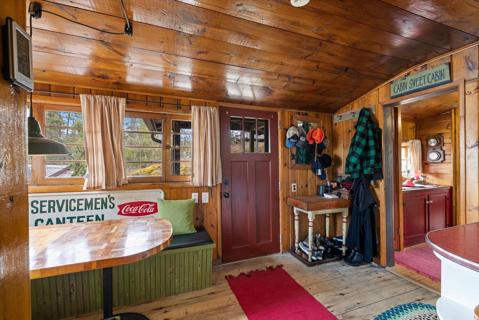 2528 Center Island Road