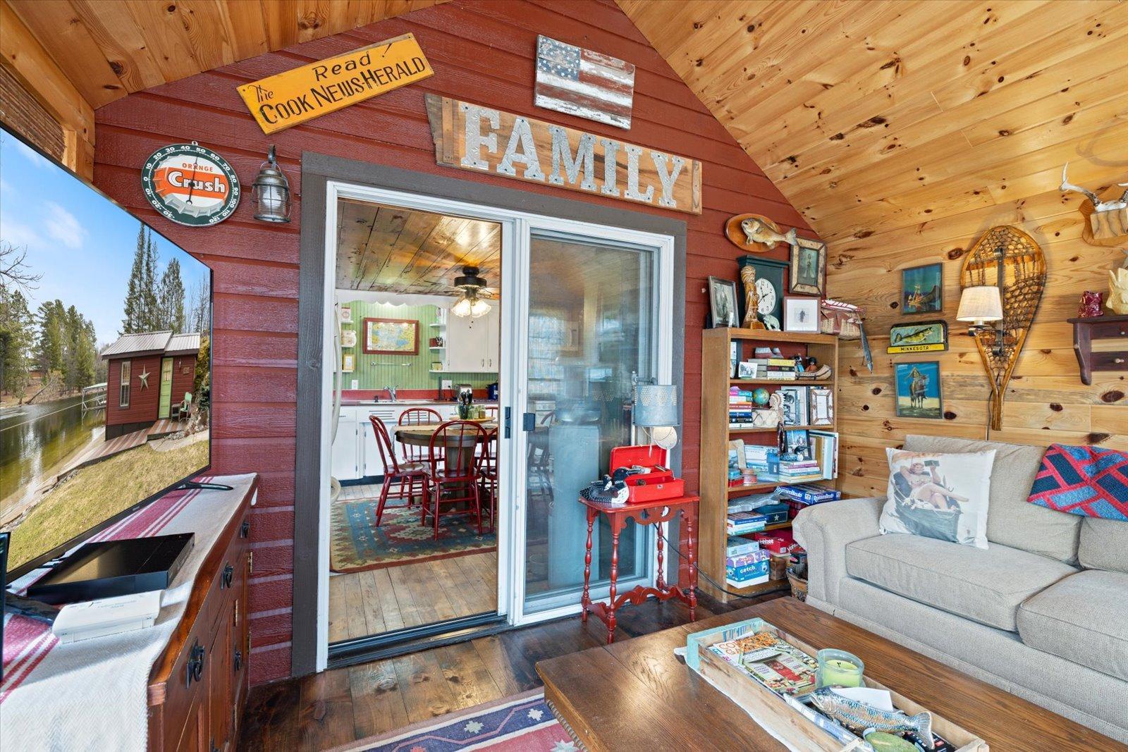 2528 Center Island Road