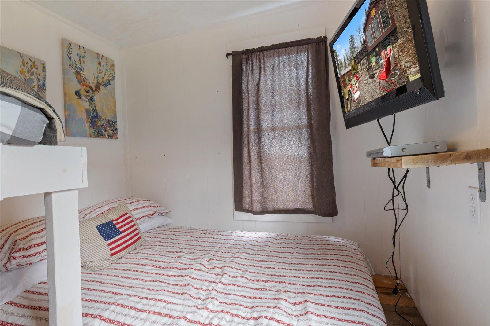 2528 Center Island Road