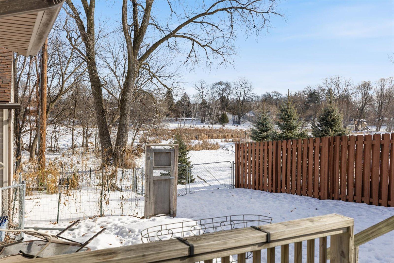 7405 Knollwood Drive