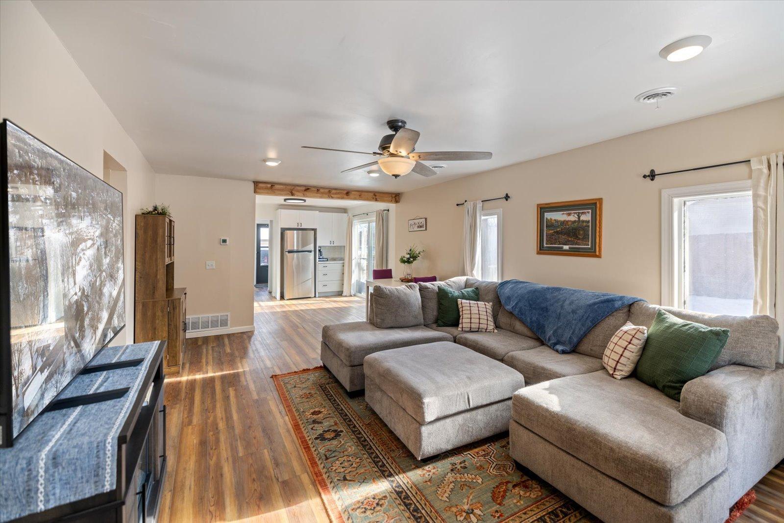 7405 Knollwood Drive