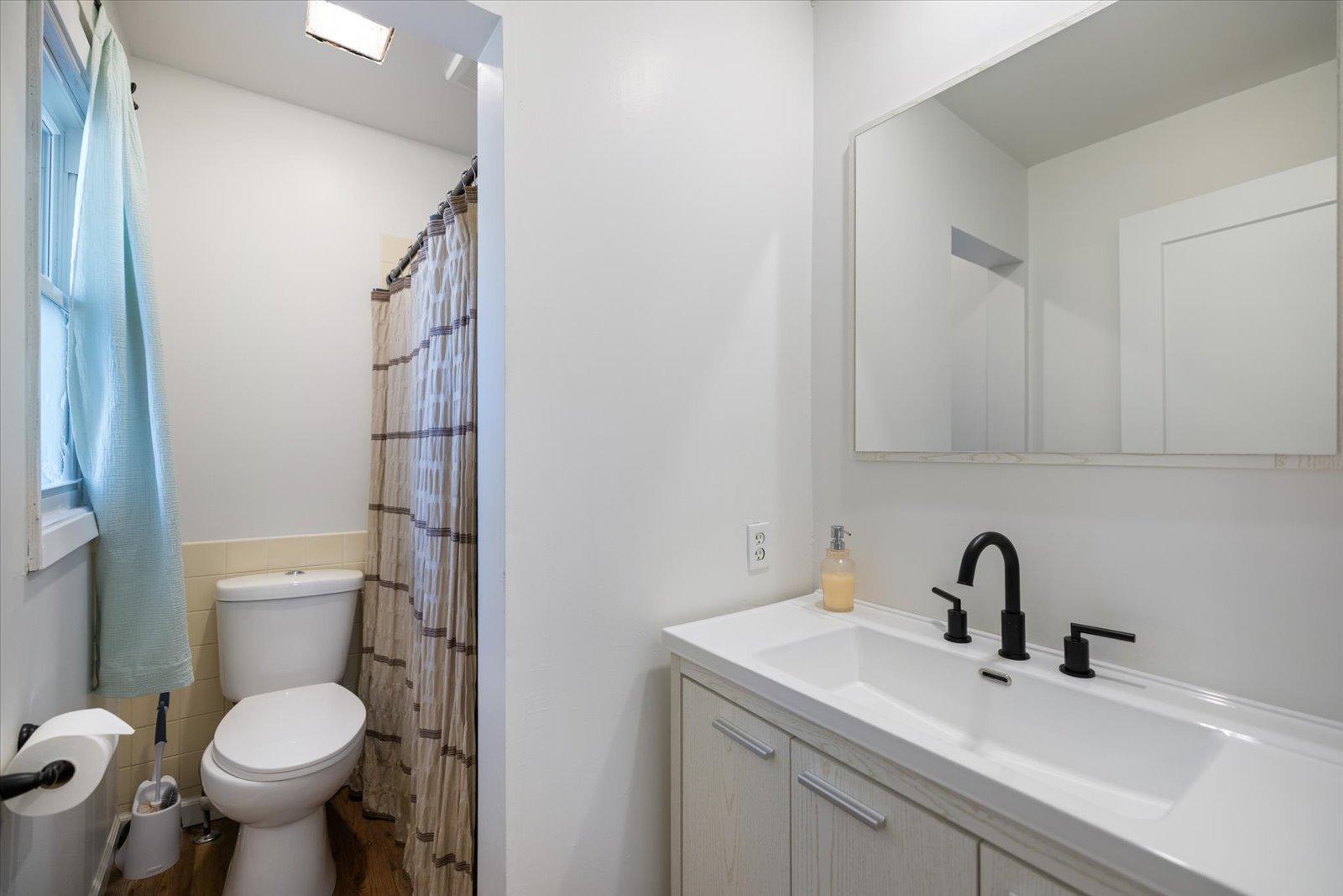 7405 Knollwood Drive