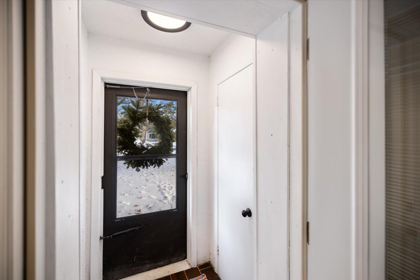 7405 Knollwood Drive