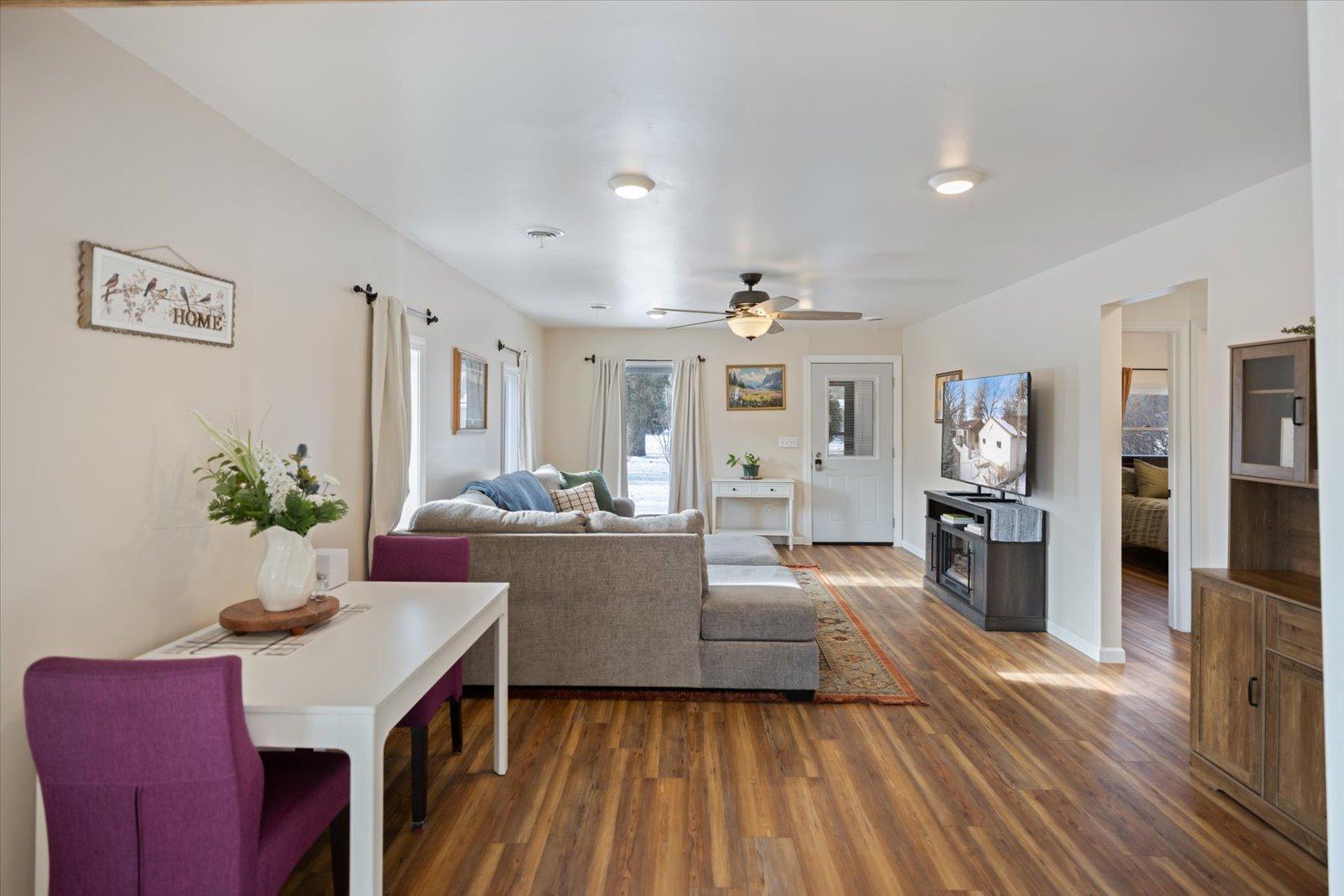 7405 Knollwood Drive