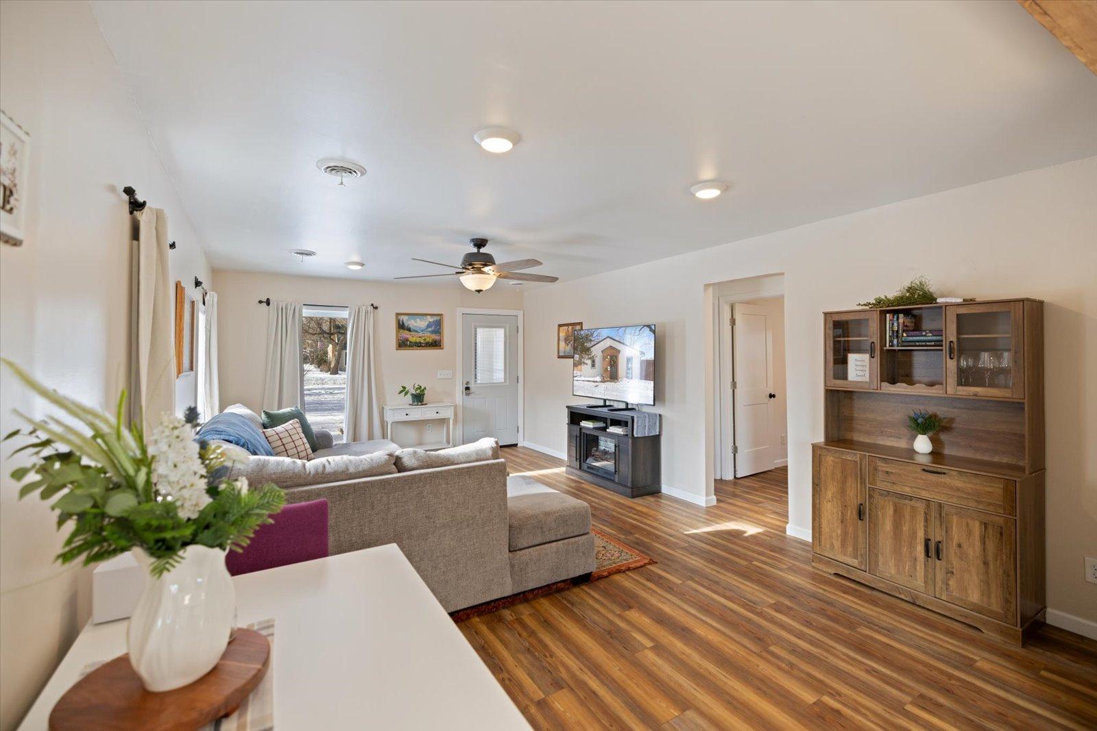 7405 Knollwood Drive