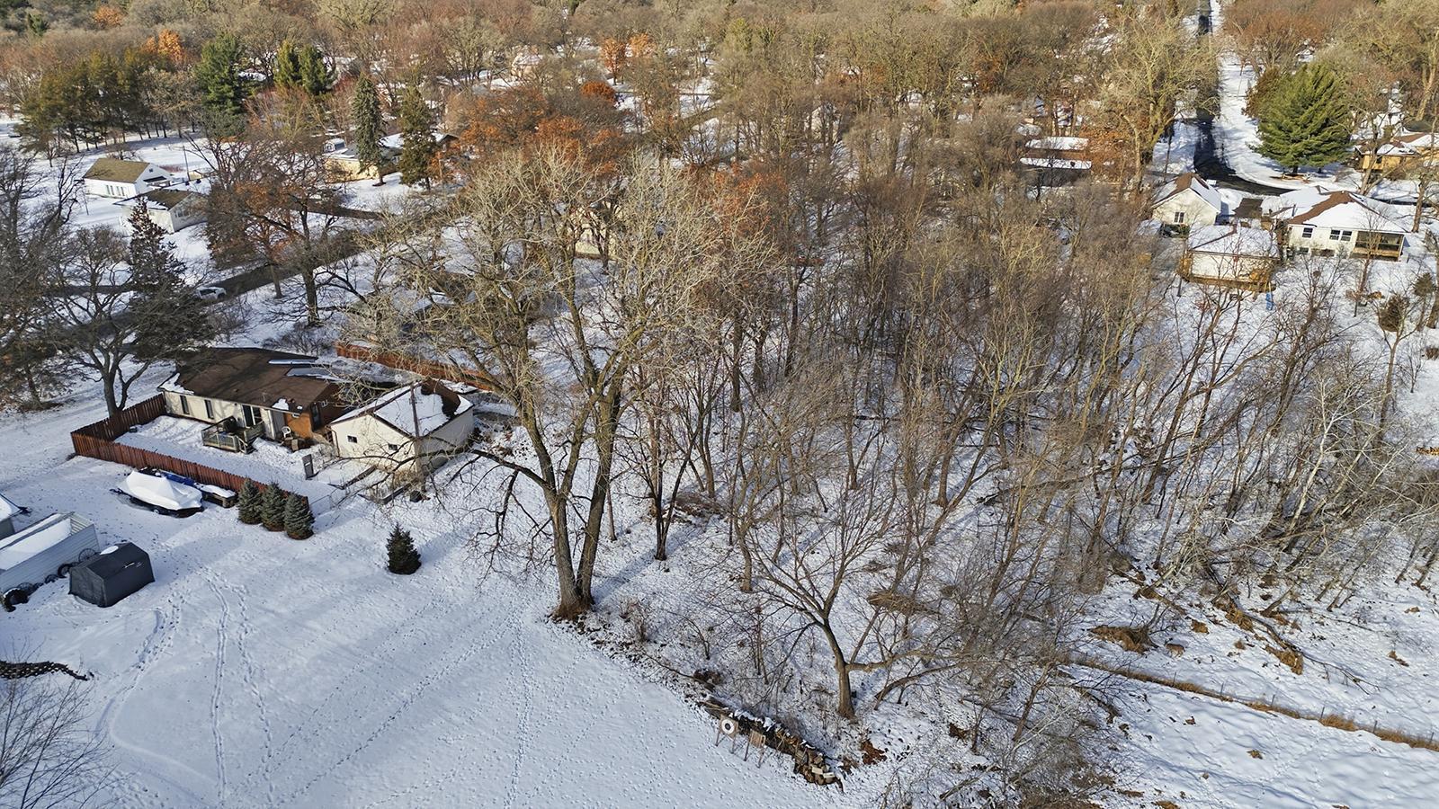 7405 Knollwood Drive