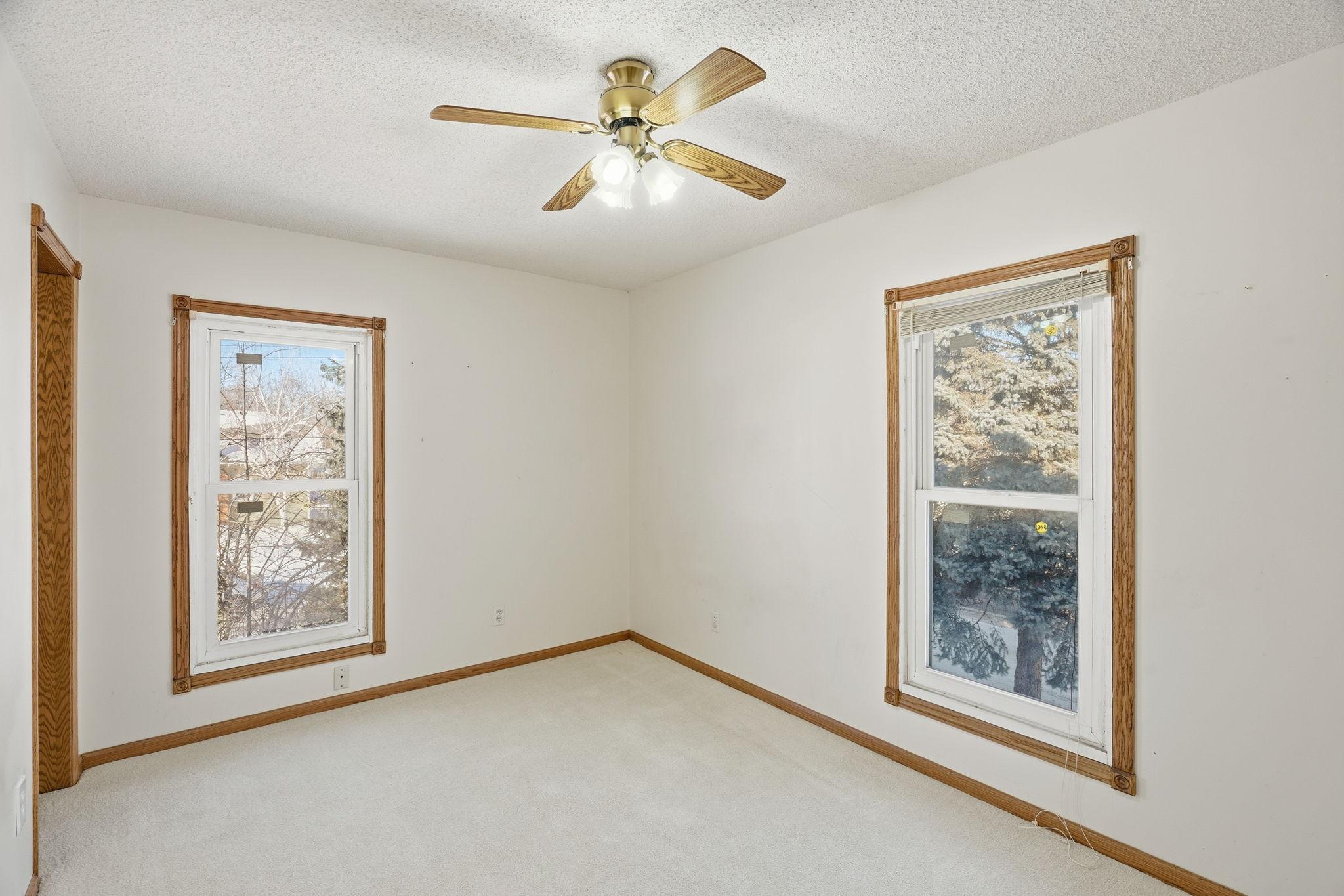 410 Division Street E