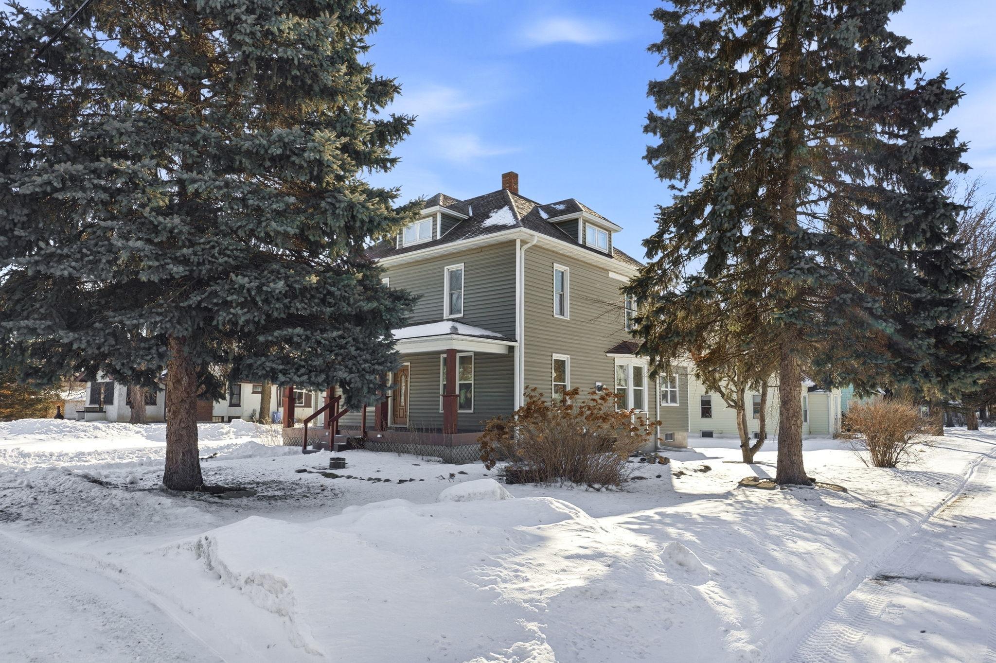 410 Division Street E