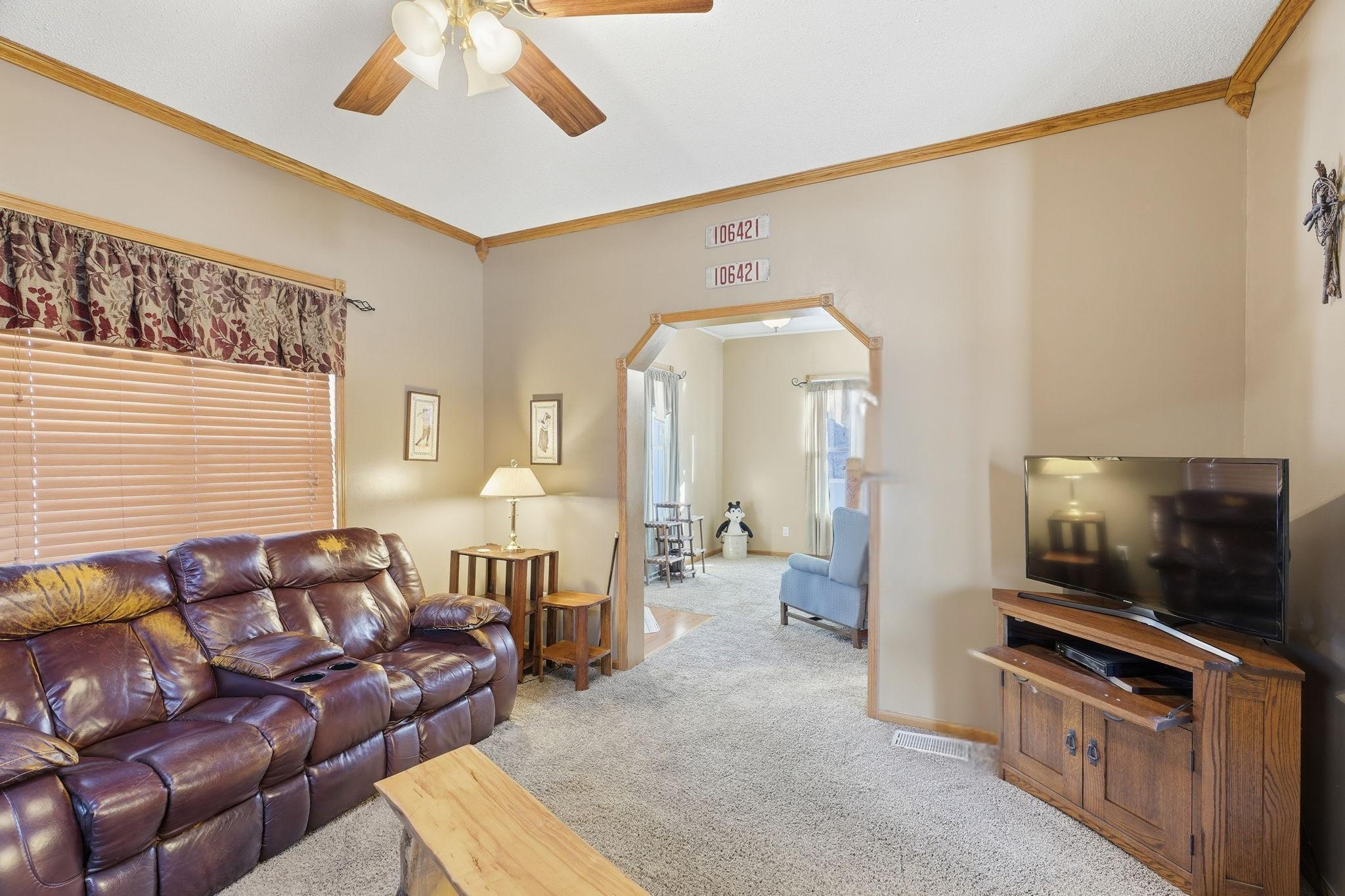 410 Division Street E