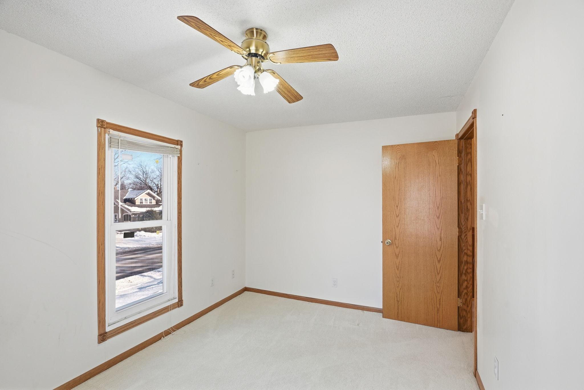 410 Division Street E