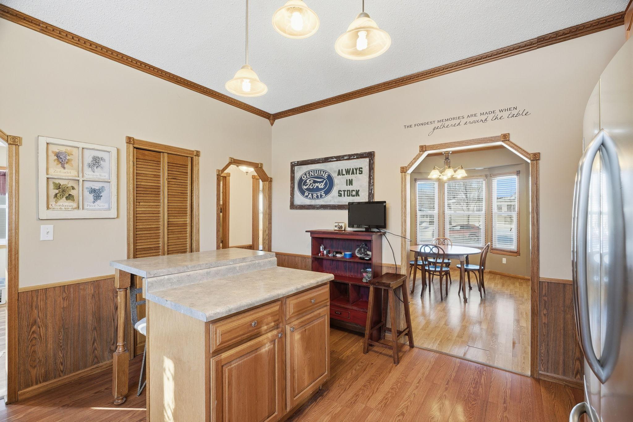 410 Division Street E