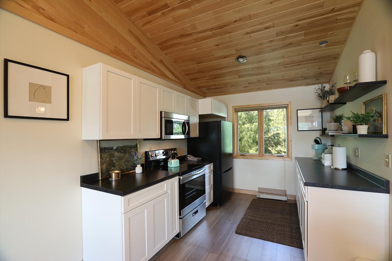 4361 Isle Of Pines Drive
