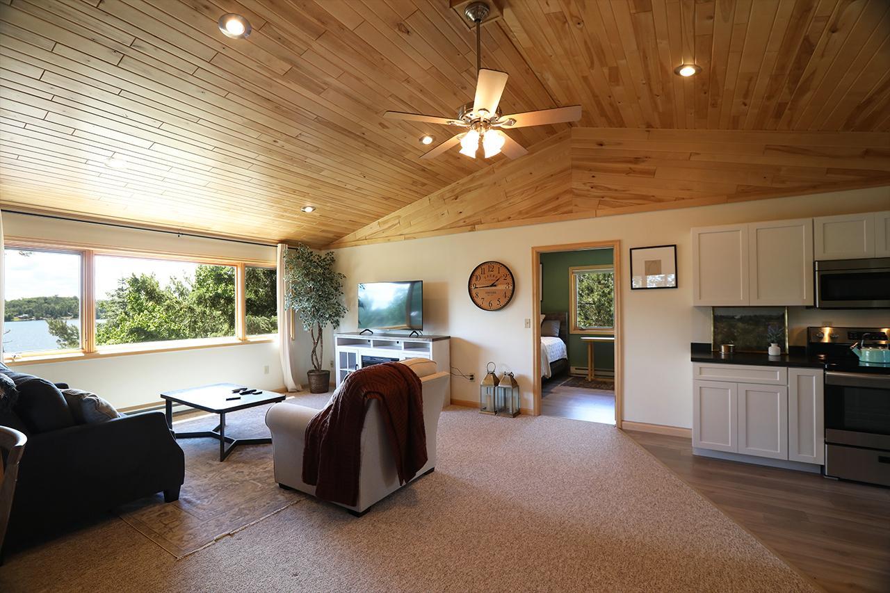 4361 Isle Of Pines Drive