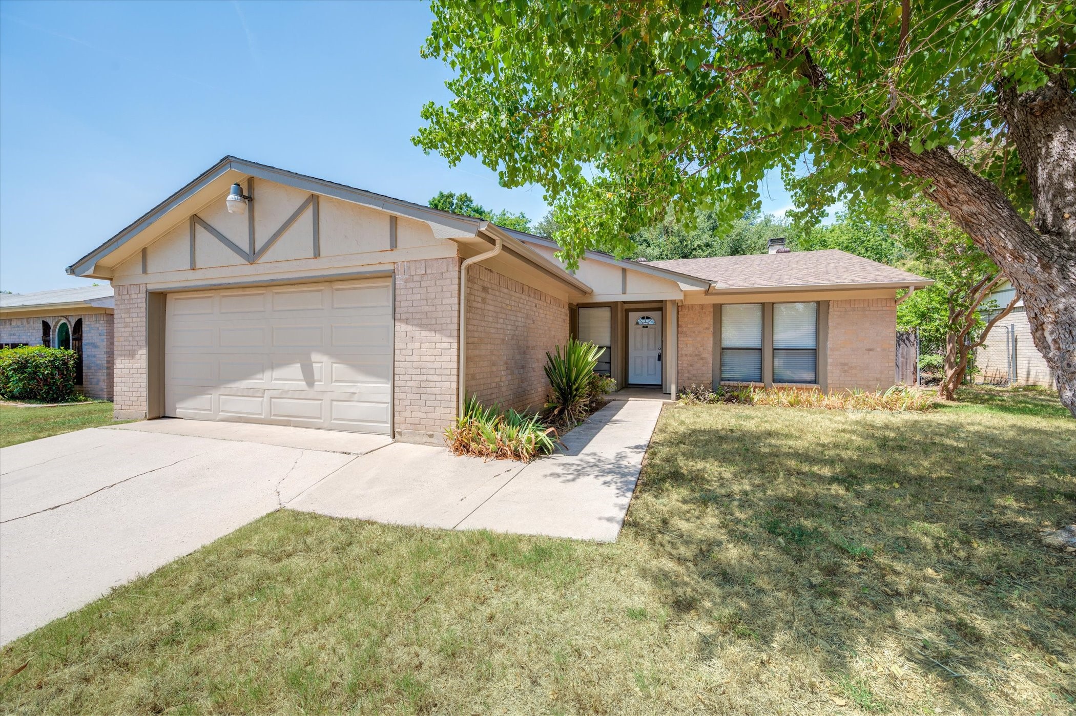 5913 Nanci Drive