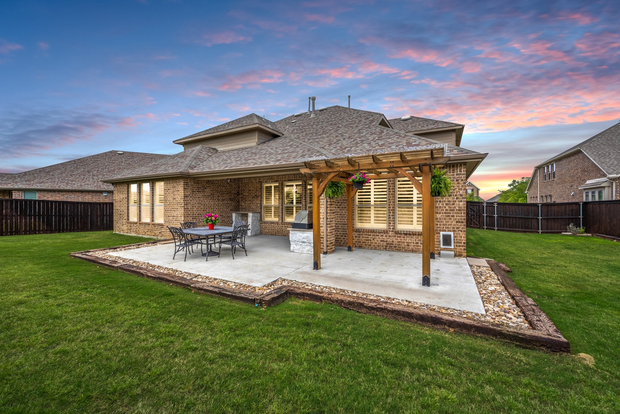 9808 Pikes Peak Place