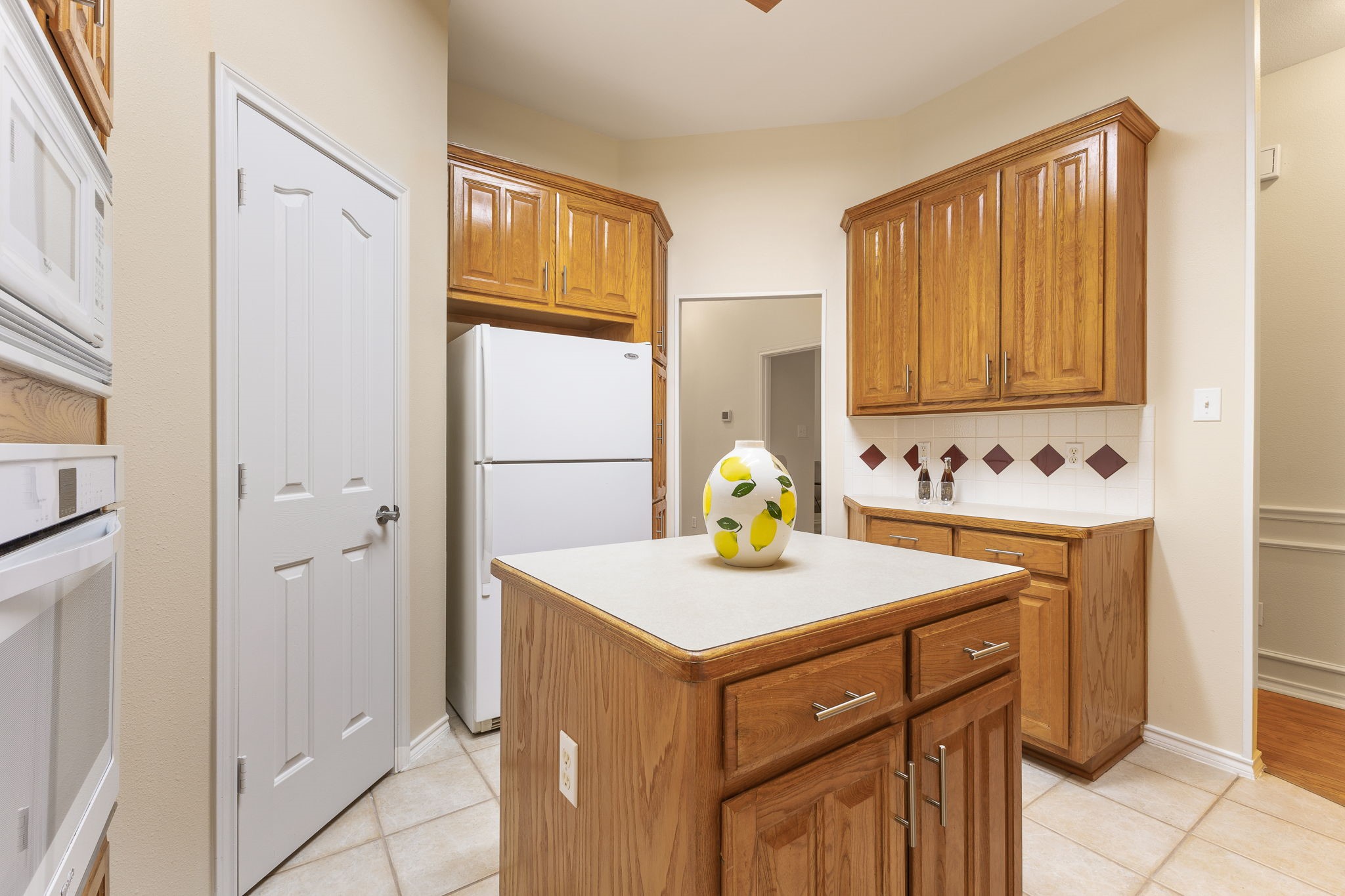 12728 Chinaberry Court