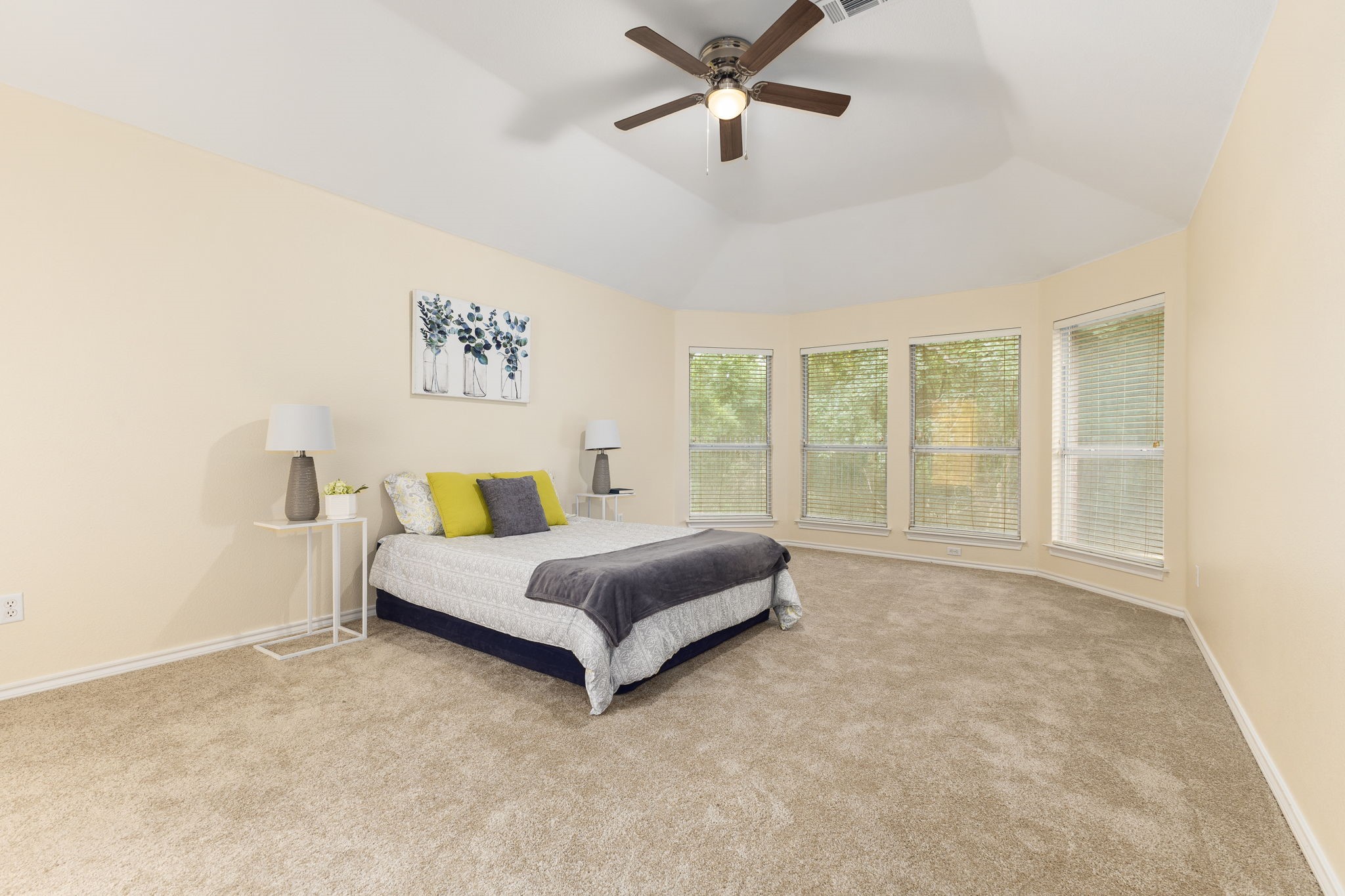 12728 Chinaberry Court