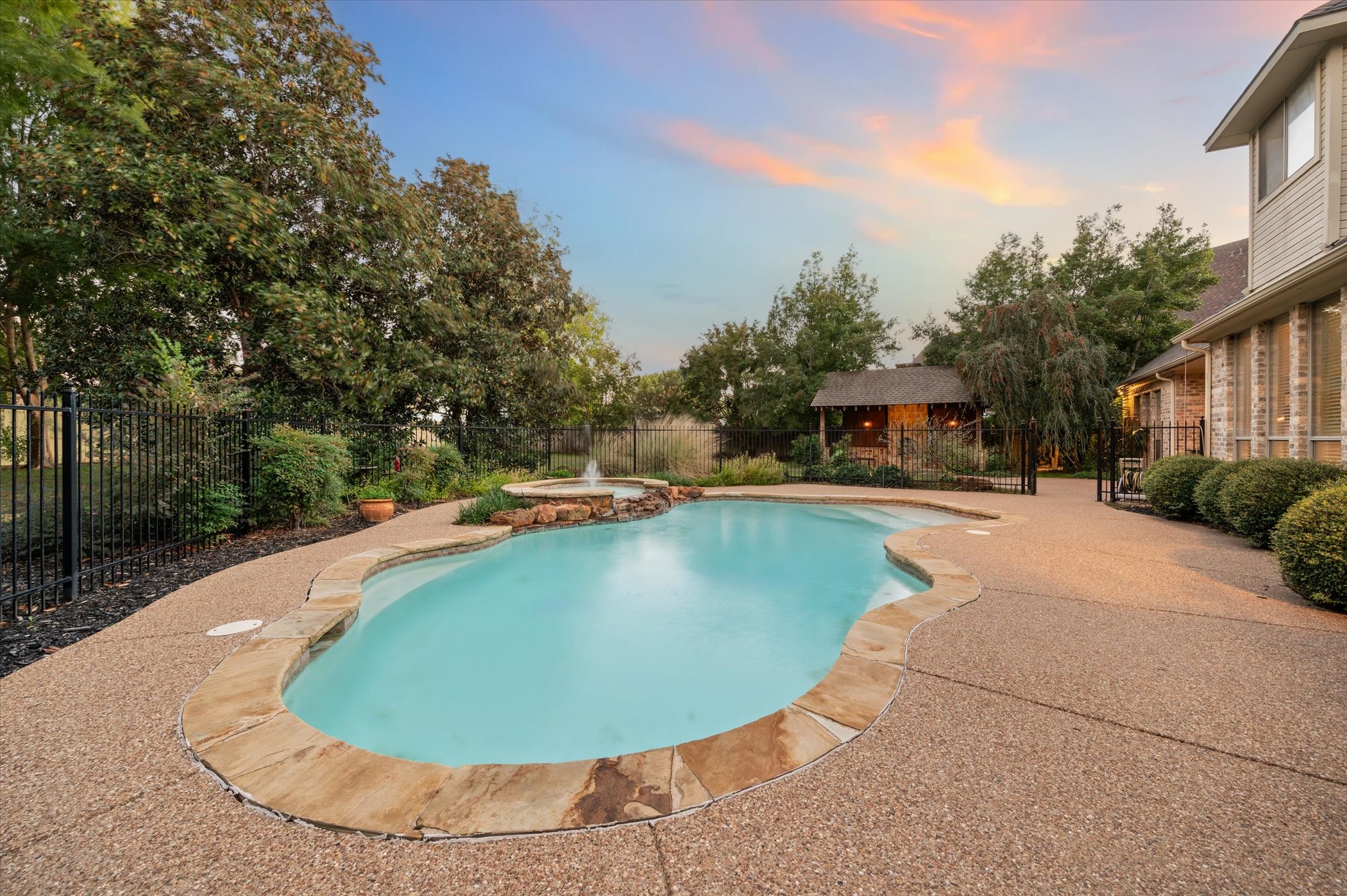 7113 Waldon Court
