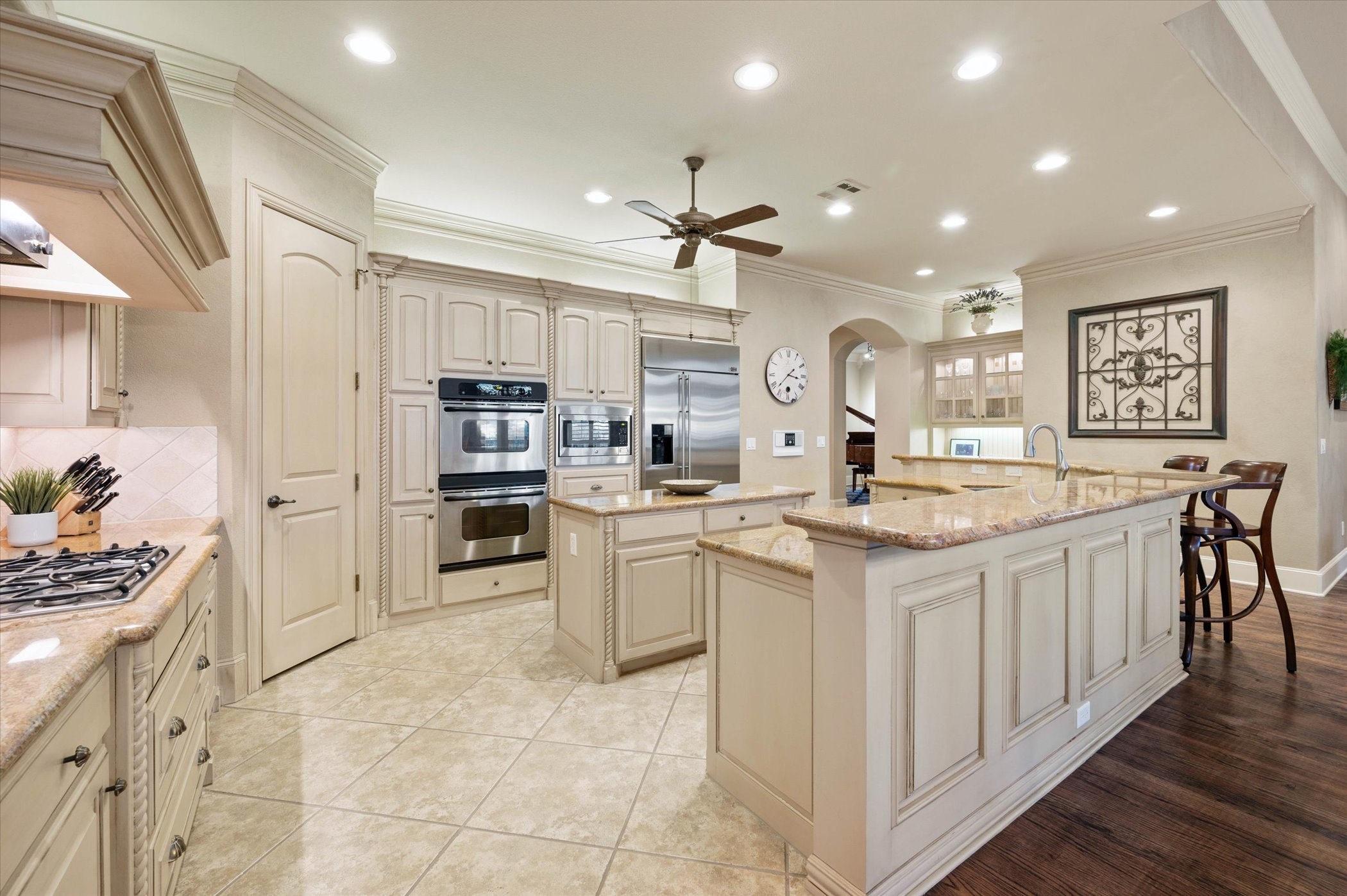6509 Lorraine Park
