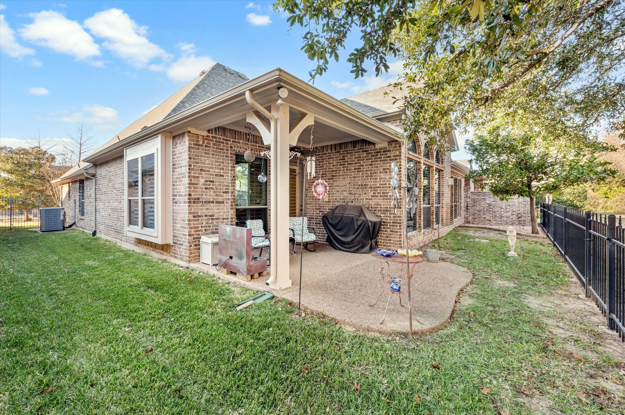 6509 Lorraine Park
