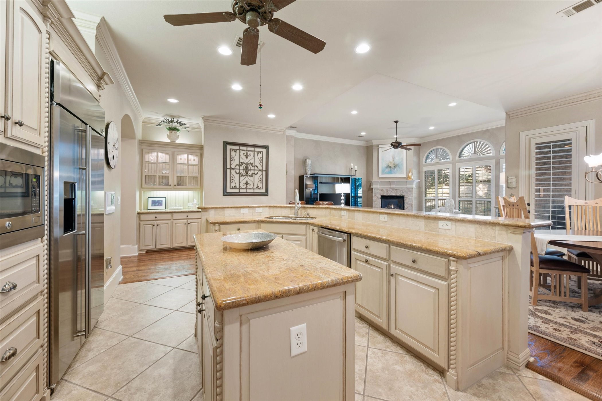 6509 Lorraine Park