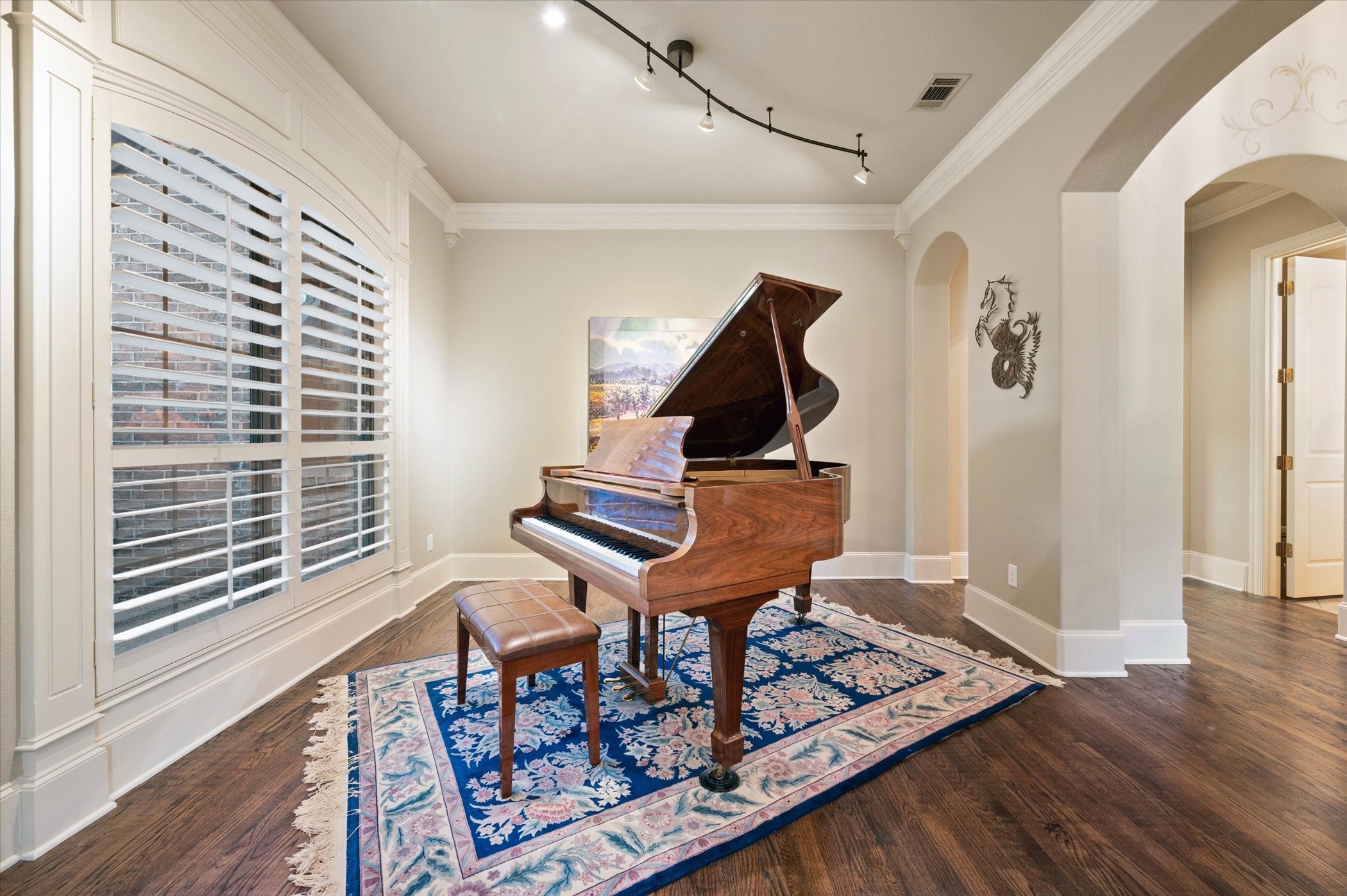 6509 Lorraine Park