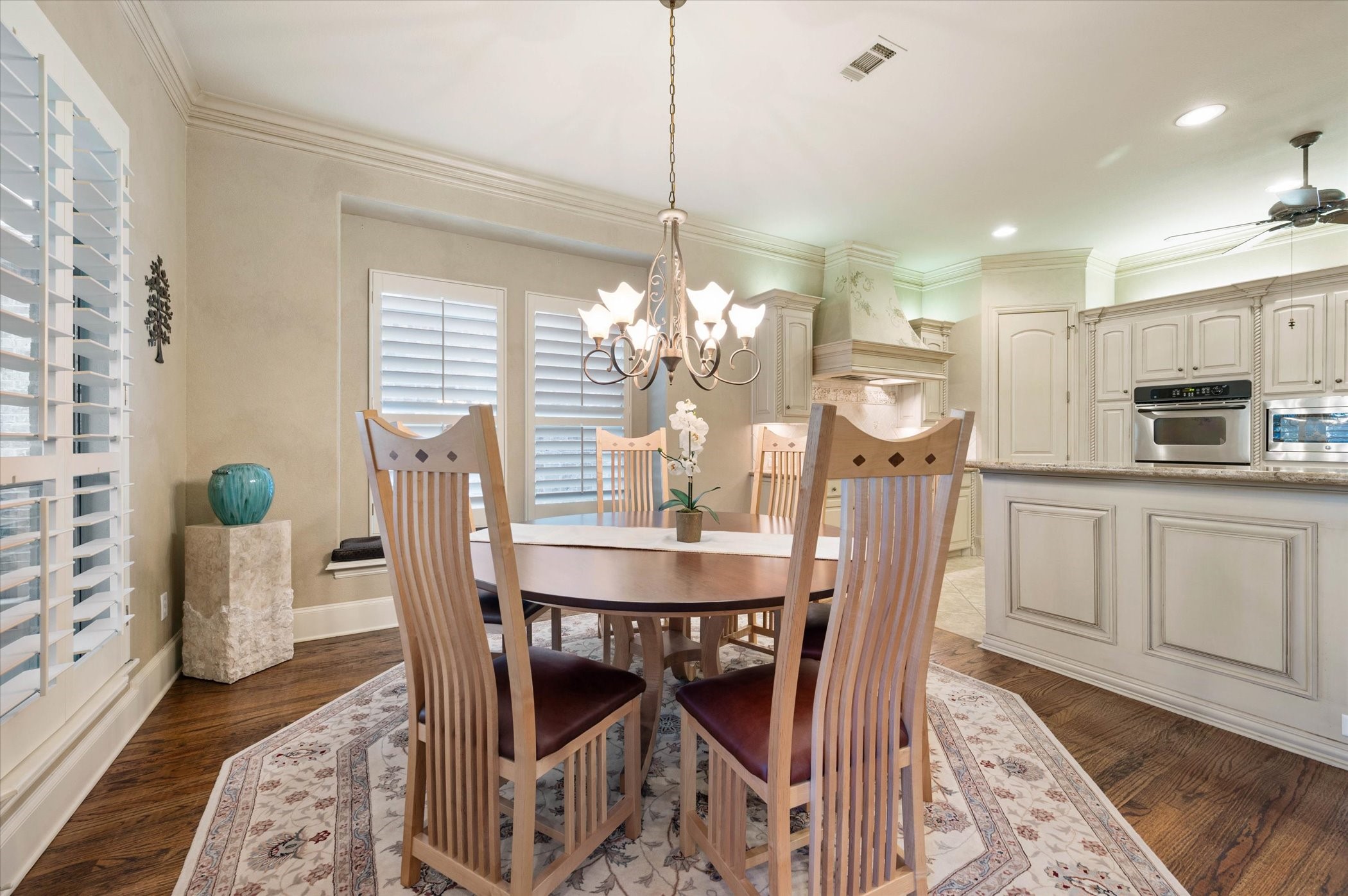 6509 Lorraine Park