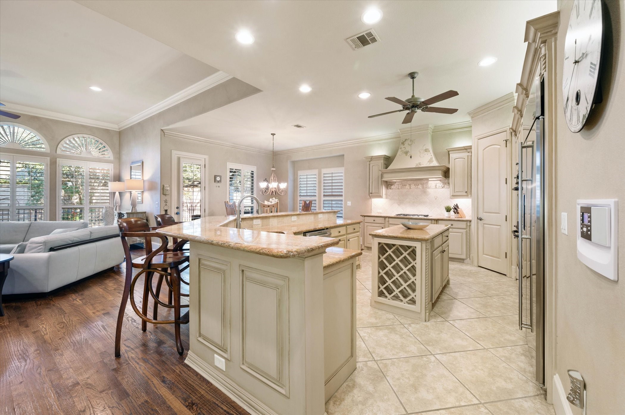 6509 Lorraine Park